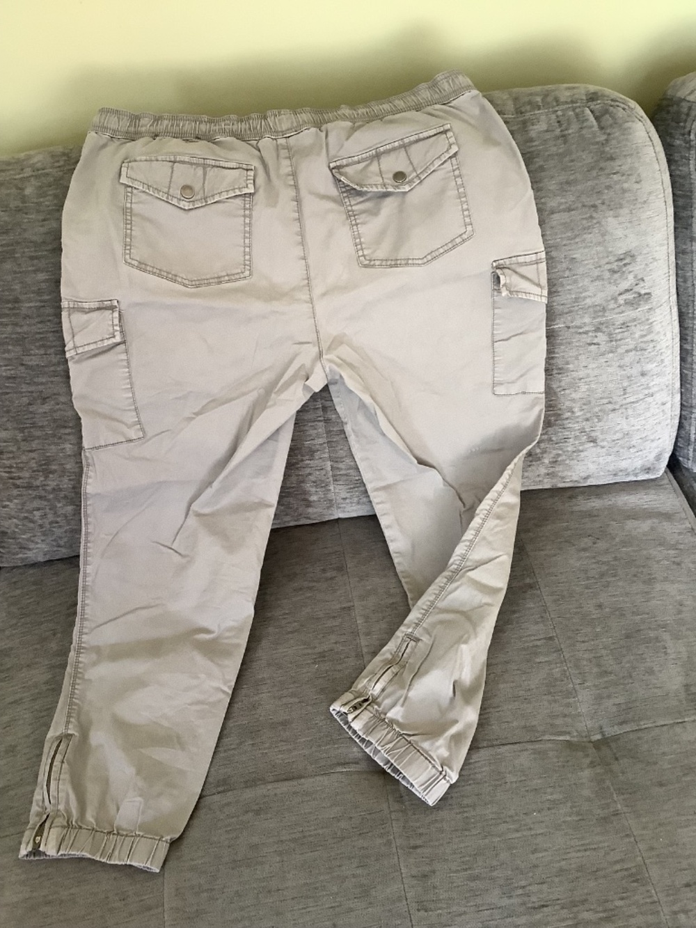 Capris - Picture 2 of 2